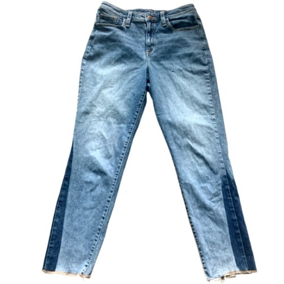 Universal Thread Blue Jeans 2-Tone Leg Distressed Raw Hem Sz 8/29R #125Q - Picture 1 of 8